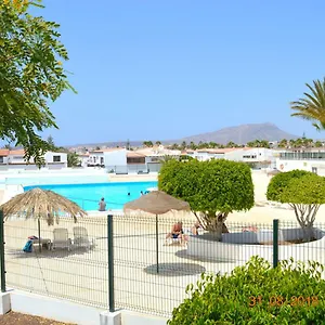 https://new-renovated-duplex-near-the-ocean-located-in-tenerife-sur.in-canary-islands.com